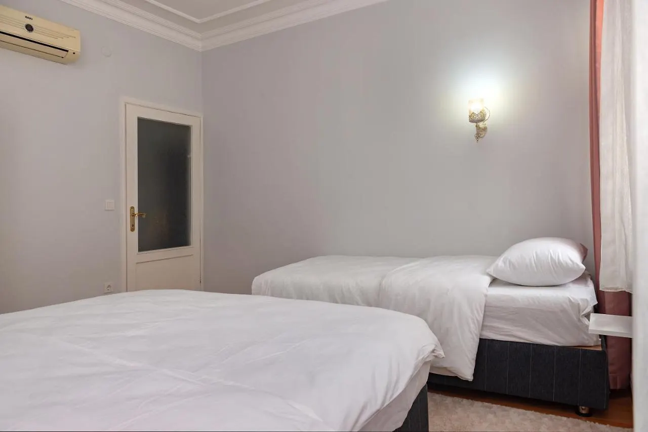 **  Dualis Hotel Istanbul Turkey